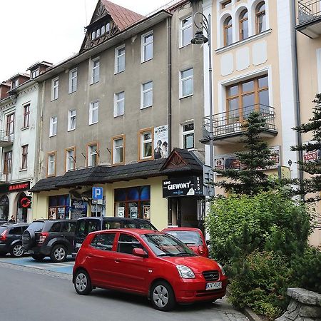 Апартаменты Apartament Giewont Krupowki Закопане Экстерьер фото