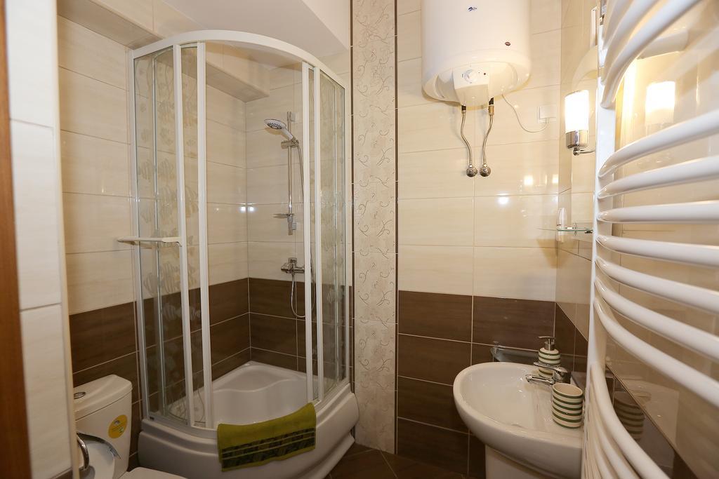 Апартаменты Apartament Giewont Krupowki Закопане Экстерьер фото